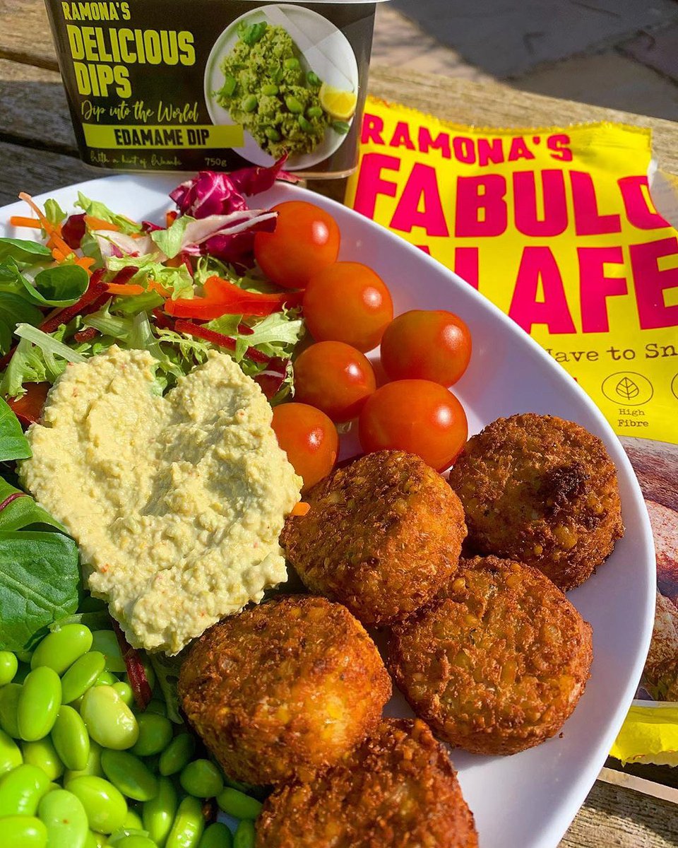RamonasKitchen1's tweet photo. We hope you all got the chance to enjoy the sun this weekend safely!🌞 We love seeing your creations, please keep them coming we love hearing from you all!

How amazing does this veggie packed plate look, using our Edamame Dip and Original Falafels 😍 https://t.co/vxWBCiSOKB