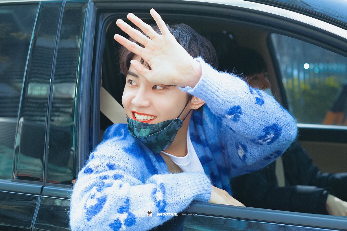 ๐จ๐ข๐ค๐ค๐ฉ๐๐๐. tweet media