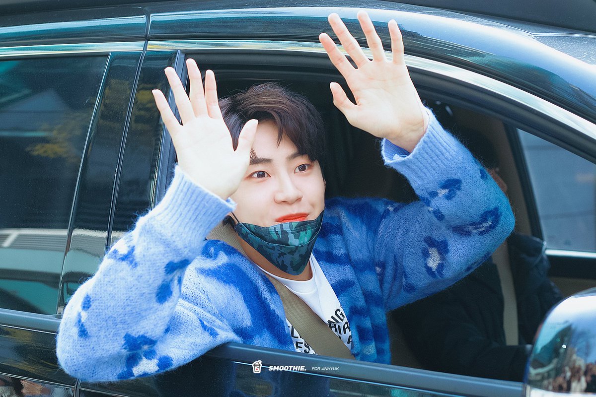 ๐จ๐ข๐ค๐ค๐ฉ๐๐๐. tweet media