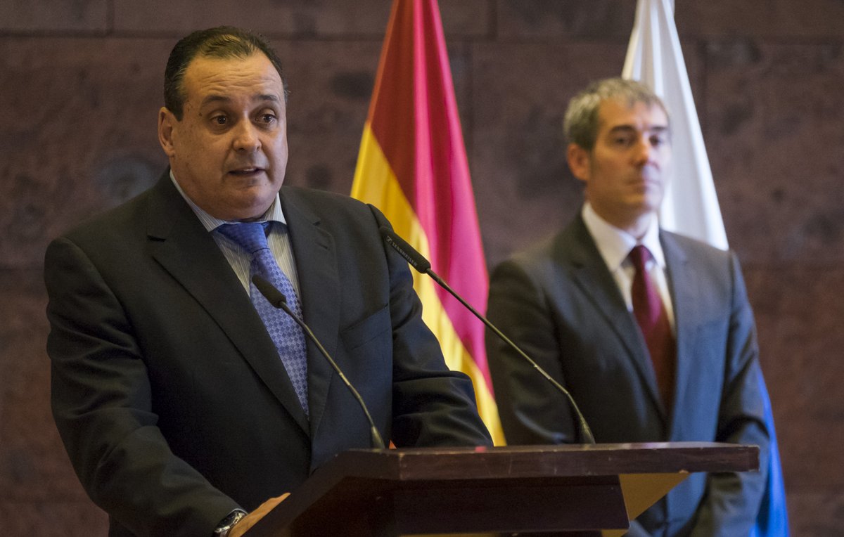 📻 280 millones mensuales para nóminas en el Gobierno canario

El presidente del Consejo Económico y Social de Canarias, Blas Trujillo, considera que el endeudamiento es una salida ante la falta de liquidez de la Comunidad Autónoma

elespejocanario.es/audios/ampliar…