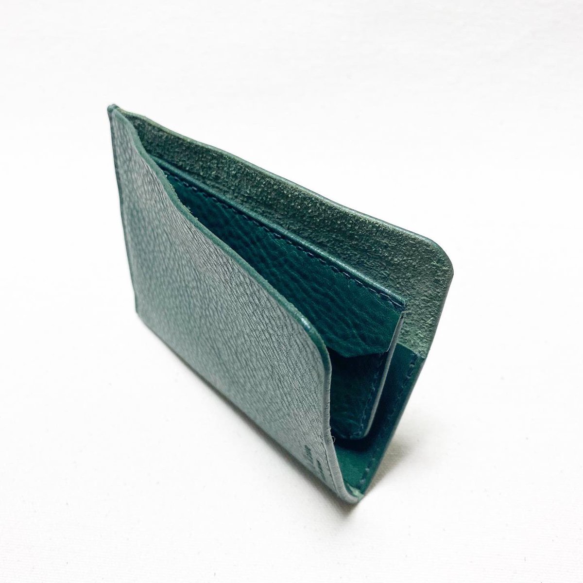 moja_kwa_moja's tweet photo. 【 nane -8- 】
half
¥23,000+tax
size:110×85×10(mm)
color:camel, green, black

#moja_kawa #leathergoods #wallet #halfwallet #fashion #lifestyle #minimal #simple #LIFE https://t.co/V6veasLgsz