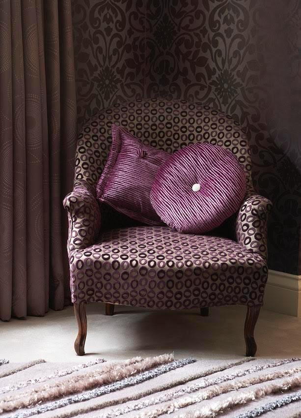 annehaimes's tweet photo. Continuing the purple theme, here is an interior project photo with a strong use of plum and cream. 🍇🍨Do you have a #thinkingchair in your home? Everyone needs a comfortable chair to just sit and gather your thoughts in from time to time💭 📝 #positivethinking #interiordecor https://t.co/mAsow0Upb4