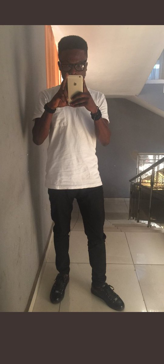 joshtemidayo01's tweet photo. Happy birthday in advance to you brotherly long life is certain bro👌
#April07 @scalarlee. https://t.co/0WbhJ7M9HU
