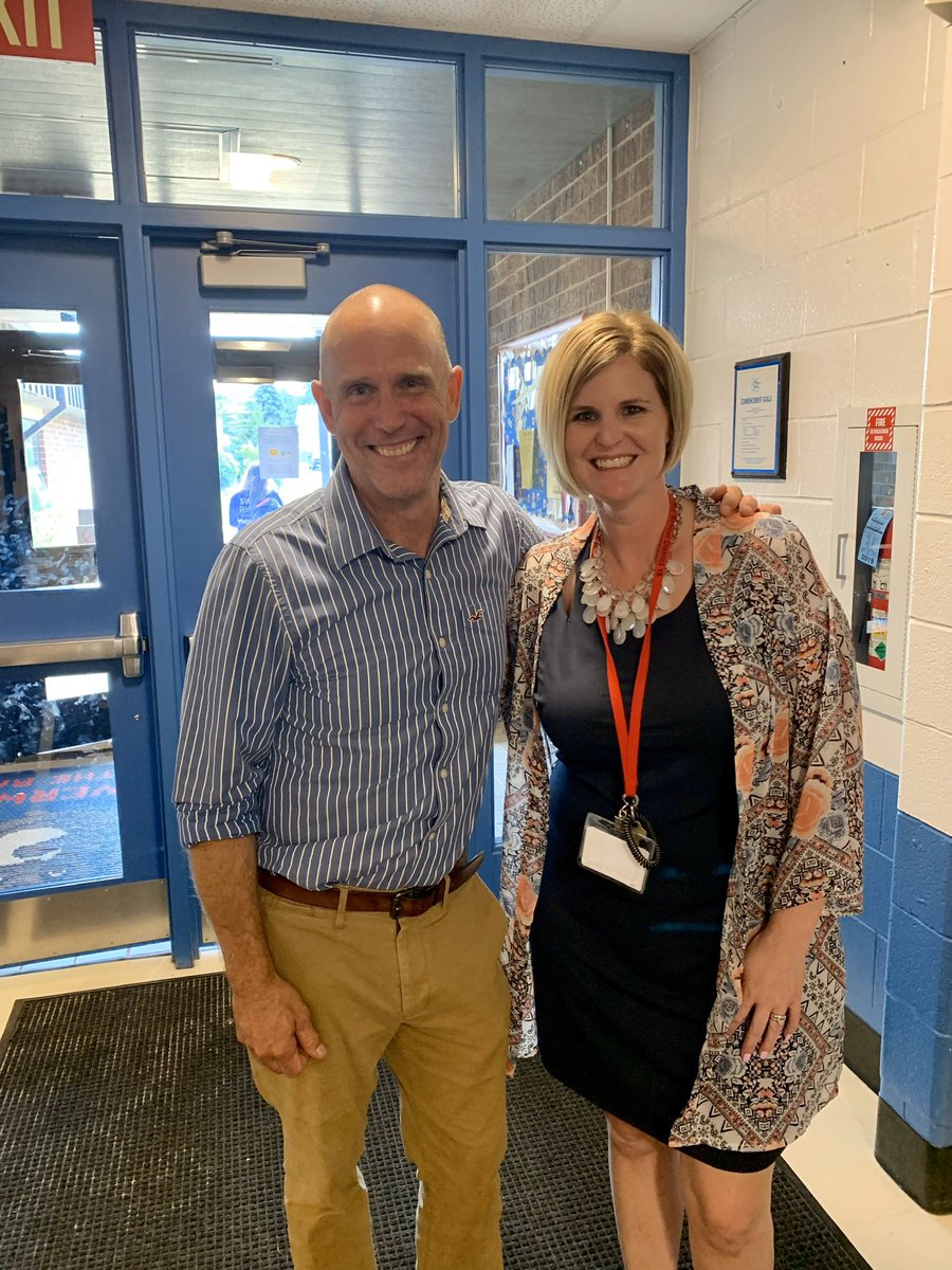 Kcannon96's tweet photo. Happy National Assistant Principal’s Week to Will Hibler! We are thankful and lucky to have your leadership! #APWeek20 #D15Rocks #RWRocks #RWRascals @RW_Rascals @School_D15 https://t.co/ukYTtkRg42