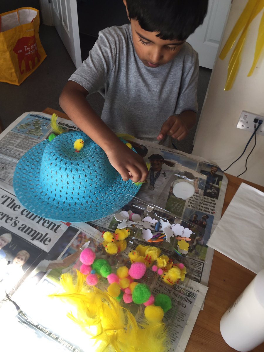 RenaDaudia's tweet image. Viaan completing some home learning set by Miss Cannon and enjoying decorating a Easter bonnet 🐥@latimerprimary #latimerfamily #classHC #stayingathome
