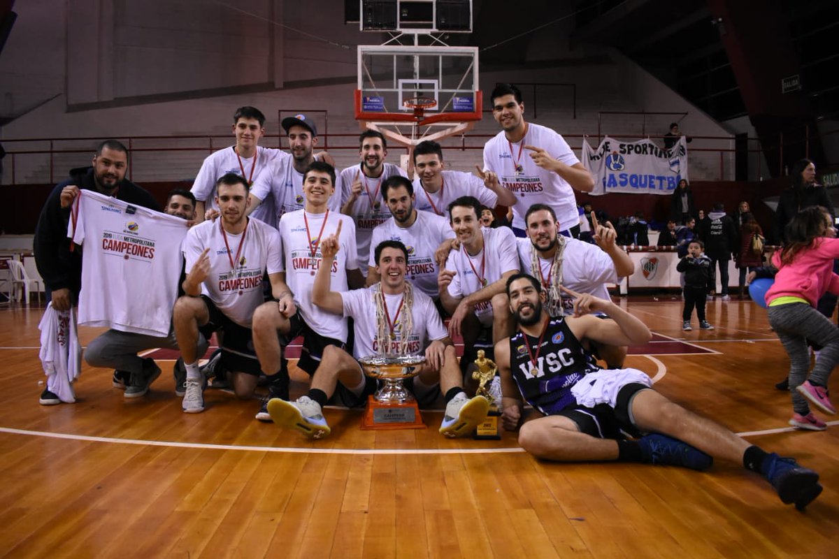 canaldeportv's tweet photo. HOY Las finales 2019 del #BASQUETenDEPORTV🏀

12 hs   Quimsa - Vélez (Liga Femenina)
15 hs   Wilde - Sarmiento (Liga Metropolitana)
17 hs   Instituto - Peñarol (Liga de Desarrollo)
19.15  hs   San Isidro - Platense (Liga Argentina)

MIRÁ: https://t.co/lDhKspjud8 https://t.co/ZgM9zctBiu