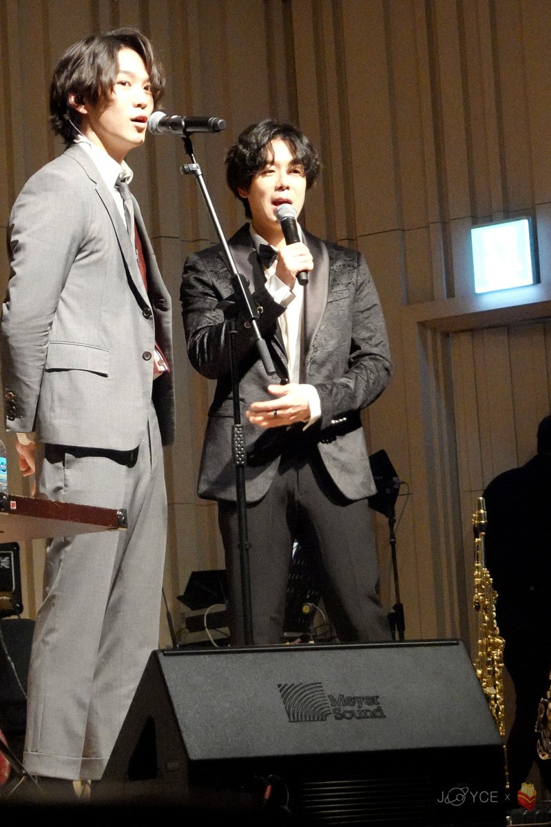 j12344321_'s tweet photo. 191207 Mellow Kitchen - Winter Concert ๋ฉ๋ก์ฐํค์น ์ฝ์ํธ
๋ฉ๋ก์ฐํค์น x Kevin Oh ์ผ๋น์ค
๋ก๊ณ ํฌ๋กญ ๐
โโ๏ธ / 2์ฐจ๊ฐ๊ณต ๐
โโ๏ธ/ ํ๊ฐ ์์ด ๋ค์ ์
๋ก๋ํ๋ค๐
โโ๏ธ
#๋ฉ๋ก์ฐํค์น #MellowKitchen #์ผ๋น์ค #KevinOh #์ํผ๋ฐด๋ #Superband https://t.co/eQtA8qxGSt