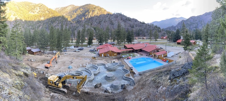 QuinnsHotSprings tweet media