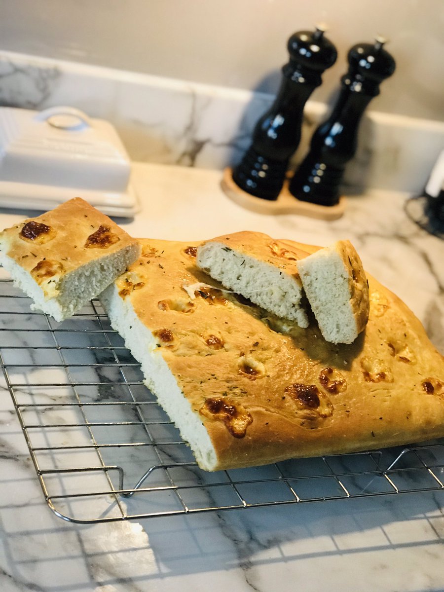 Homemade focaccia tonight - Thank-you to all your amazing comments for the ‘pizza dough’ vlog - I’ve had some more requests for simple basic recipes - so this weeks vlog will be an easy pasta recipe with ingredients you’ll have in your cupboards. #fromourfamilytoyours #staysafe