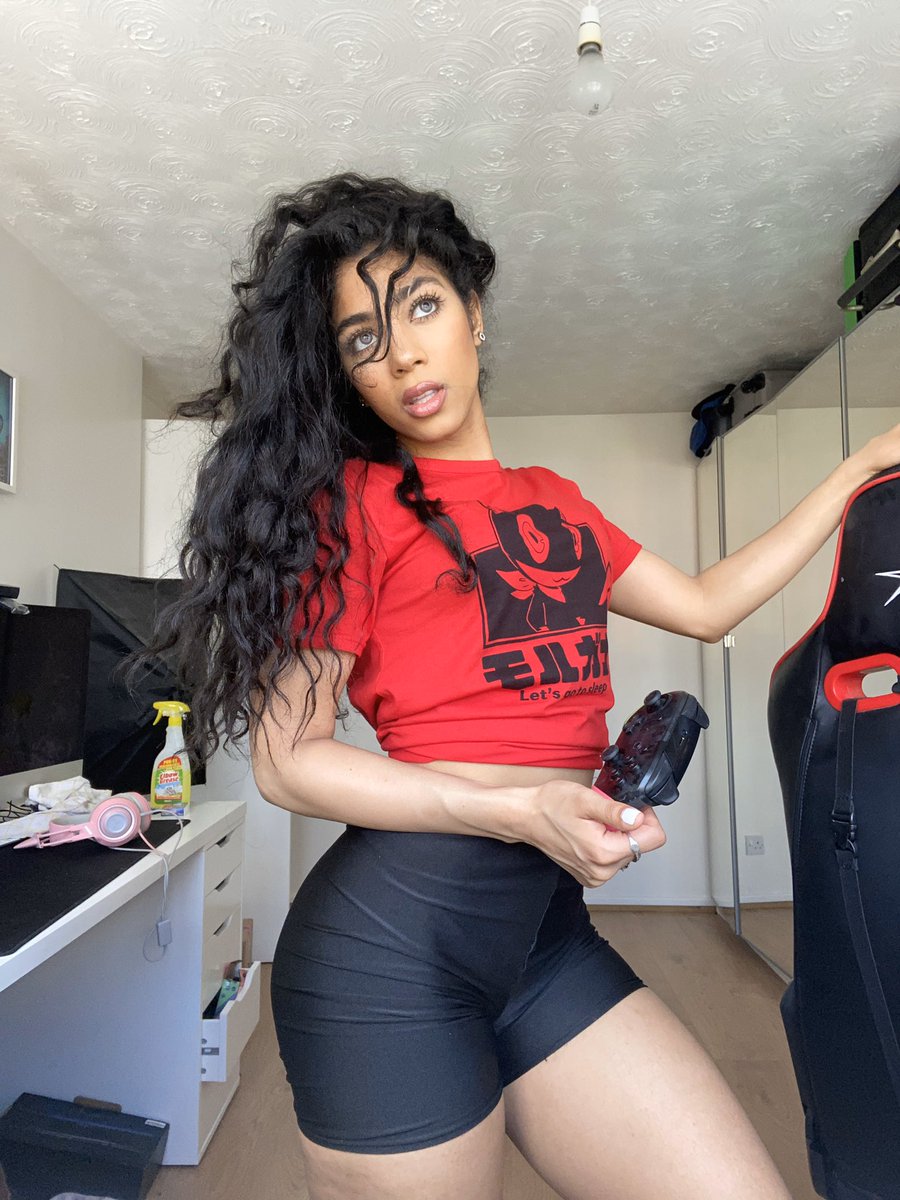 Is Storymodebae the finest gamer chick? Page 2 Sports, Hip Hop