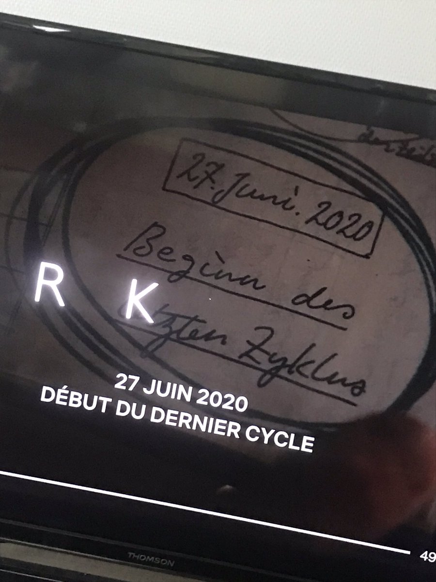 AureL_AsM's tweet photo. @NetflixFR la date de sortie de la saison 3 qui était teasé au début de la saison 2 ... vraiment des génies dans cette série 😍😍 https://t.co/HV6kgYn9m7