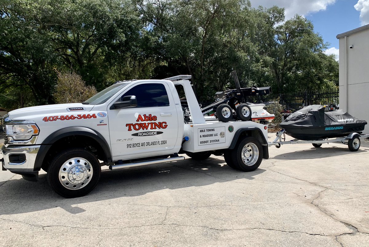 AbleTows's tweet photo. Always keeping our customers afloat #LakeCane #boattowing #jetskitowing #marinetransport #seadootow #seatowing #CheapTow #Disney #LBV #DrPhillips #Windermere #LakeButler #BayLake #OrlandoTowing #OrlandoRoadside #TowLife #AbleTowing https://t.co/oOehTD8VyC