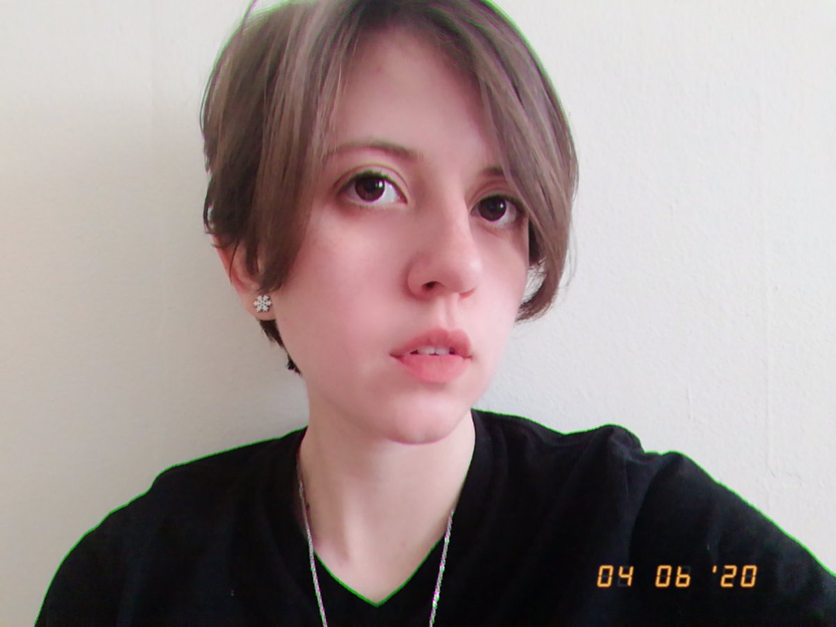 Daniela040600's tweet photo. ~IGOT7 Selca Day~💚
#igot7selcaday
#ahgaseselcaday 
#GOT7_NOTBYTHEMOON 
#GOT7_DYE 
#GOT7 
@GOT7Official https://t.co/jJ8DcD0XAE