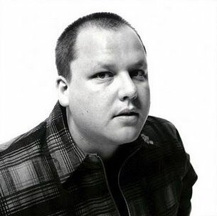 Happy Birthday Frank Black.... 

Pixies - Gouge Away

 