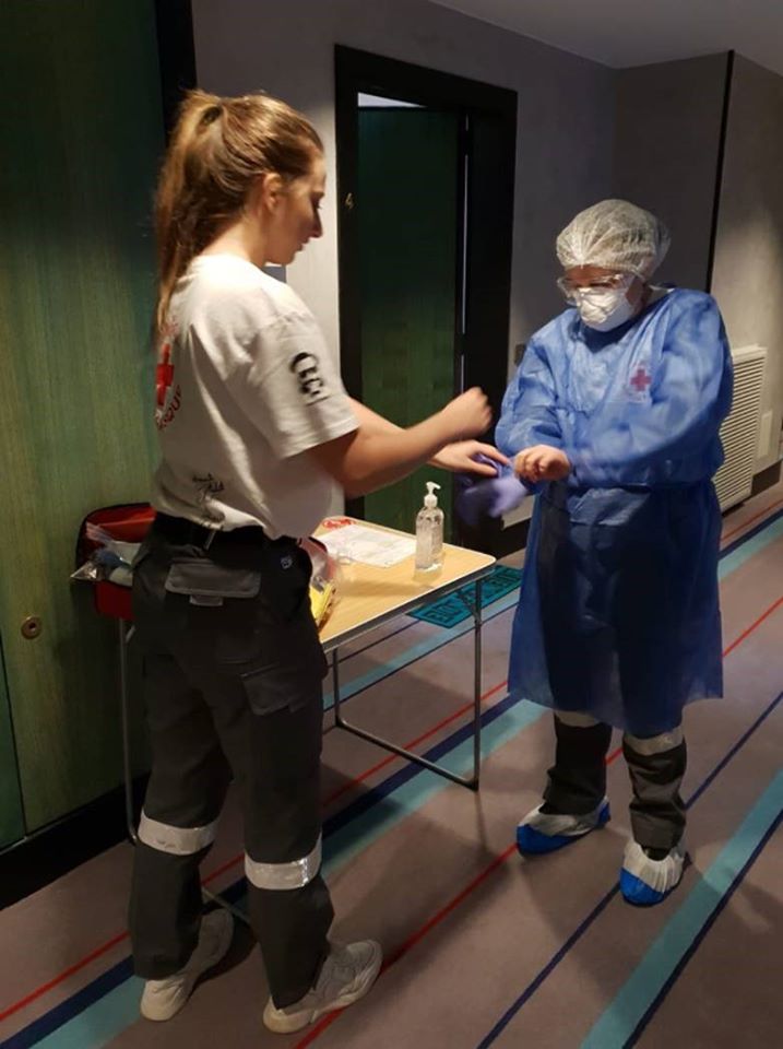 ifrc's tweet photo. It's #WorldHealthDay. Today, we join the 🌍 to pay tribute to the incredible work of nurses and midwives. Many of them today are at the frontline of the #COVID19 pandemic response. THANK YOU https://t.co/oxmXoUfqOp