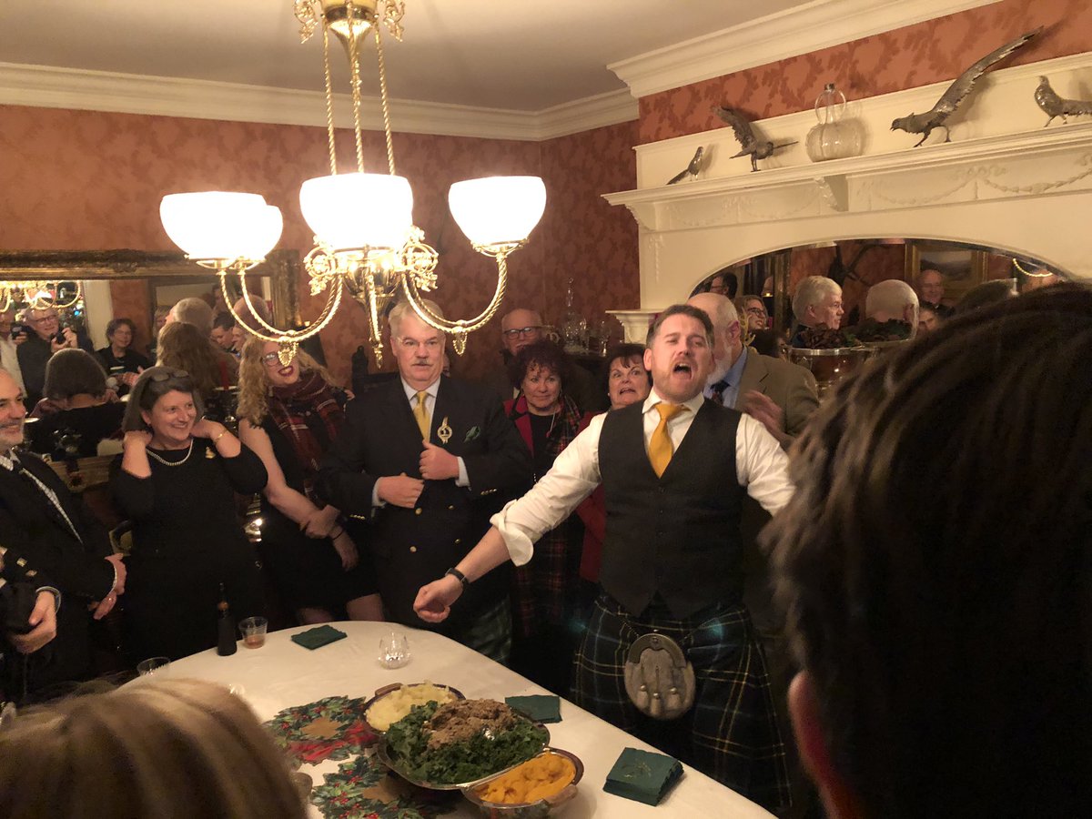 ClanMhuirich's tweet photo. Um, make that St. Andrew’s Day in November! Don’t even get us started with the idea of a virtual haggis. #virtualtartanday https://t.co/8mDY0qxyhl