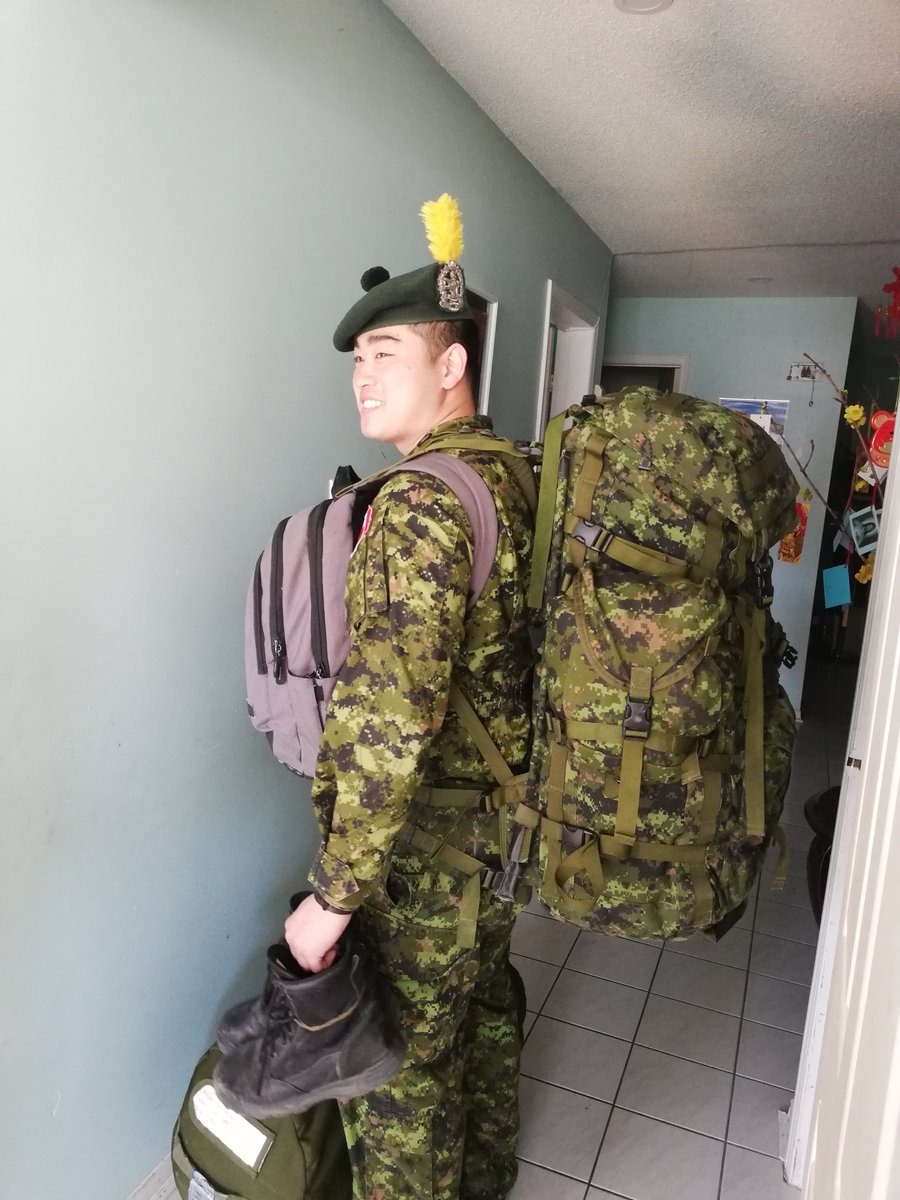 akira_ly's tweet photo. Shout out to my brother who just got home safe from his Covid-19 combatant and prevention military op.....so proud to have such a strong and brave soul in the fam 💪🏼.....even though he's only home briefly and will be off again very soon, it's nice to finally see his face again 🖤 https://t.co/XokWIjk3k8