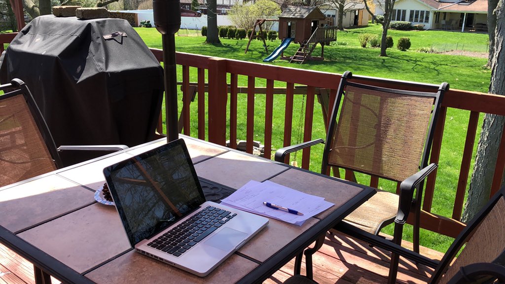 TroopSSTeach's tweet photo. Moved my “office” outside today! https://t.co/uQG2eWXHjg