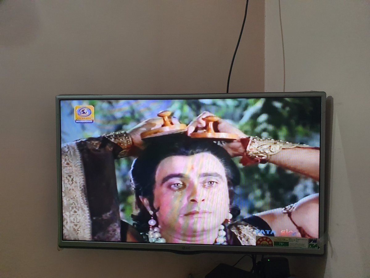 sank256's tweet photo. #Ramayan on @DDNational #Bharat chale lekar #ShriRam ki nishaani #Nishadraj #Vanvaas @LahriSunil @PrakashJavdekar #Quarantine #RamayanOnDDNational #RamayanaIsBack #RamayanReturns @devduttmyth @narendramodi #God @arungovil12 @PrakashJavdekar @seriousfunnyguy @vaibhav94247 https://t.co/sYGKZAgGmw