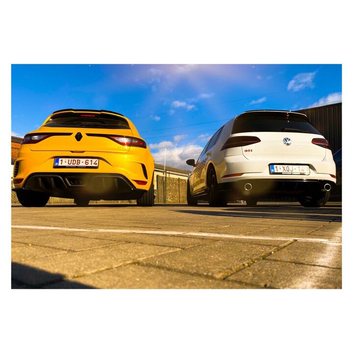 fastaholics's tweet photo. Megan RS Trophy 310 Hp 450nm with GTI TCR 

#renault #megan #trophy #yellow #golf #gti #tcr #car #volkswagen https://t.co/B0FhftxjOV