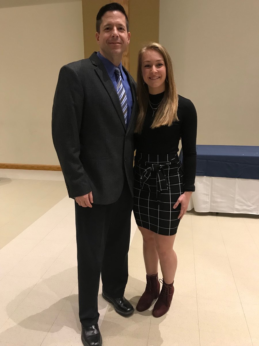 ClarionSoftball's tweet photo. Our first senior is Natalie Else. Natalie's academic achievements are:
- CU's Honors program &amp; presented research this past fall
- PSAC Scholar- Athlete since 2016
- Dean's List
- 4.0 GPA
- Phi Kappa Phi Criminal Justice Honor Society
#CUSB #seniorspotlight #birdgang 🦅 https://t.co/QCZV5kPIuz