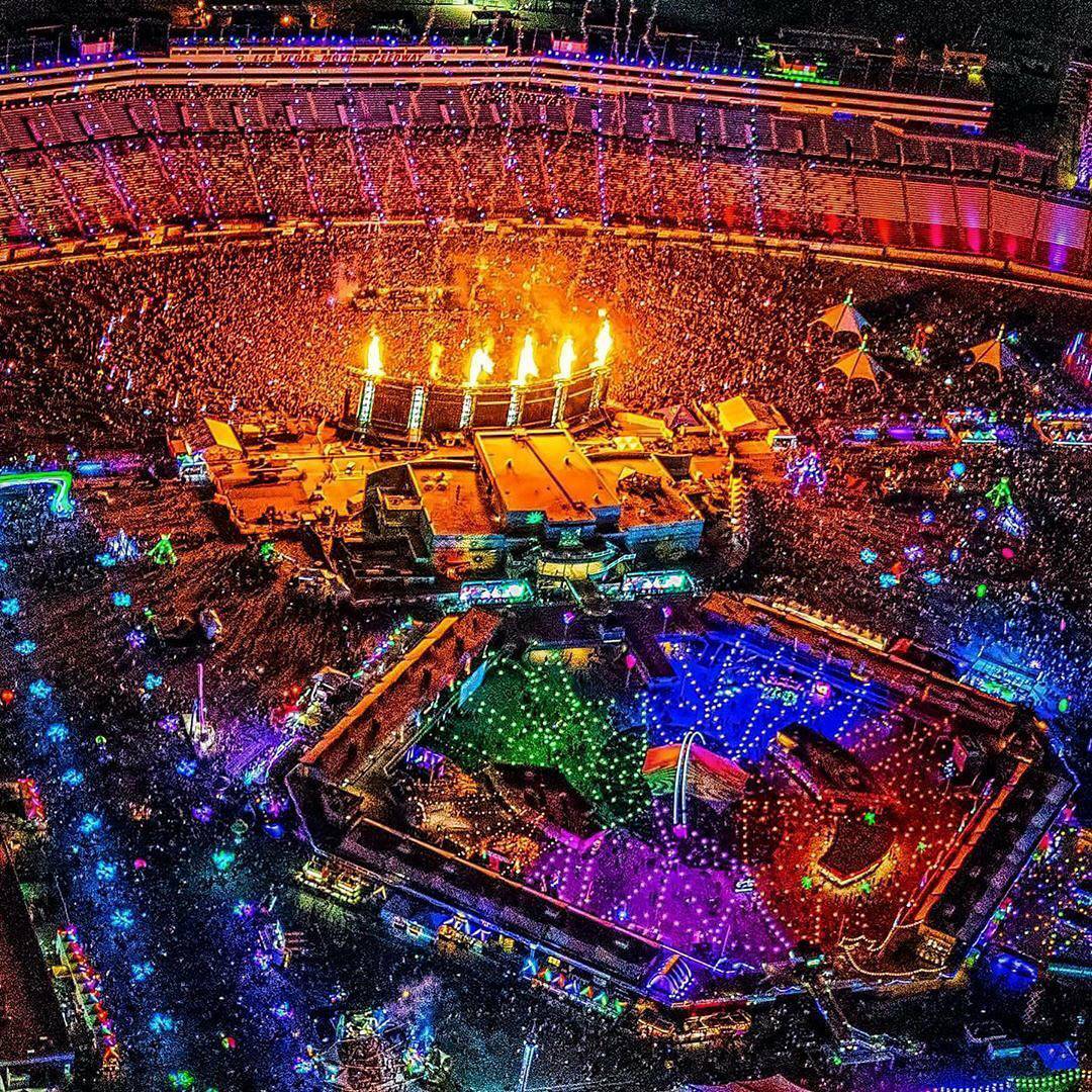 TotalVegasVIP's tweet image. NEW EDC dates October 2nd-4th 2020
Marquee Sky deck tables available. Dont miss out
Click Link bit.ly/3dWBs65
#edclasvegas #edc #marqueelv #skydeck #marqueeskydeck #insoniac #vegas #nevada #vegasstrip #neon #edclv #lasvegasvip #vegasnightlife #edclv2020 #lasvegasstrip