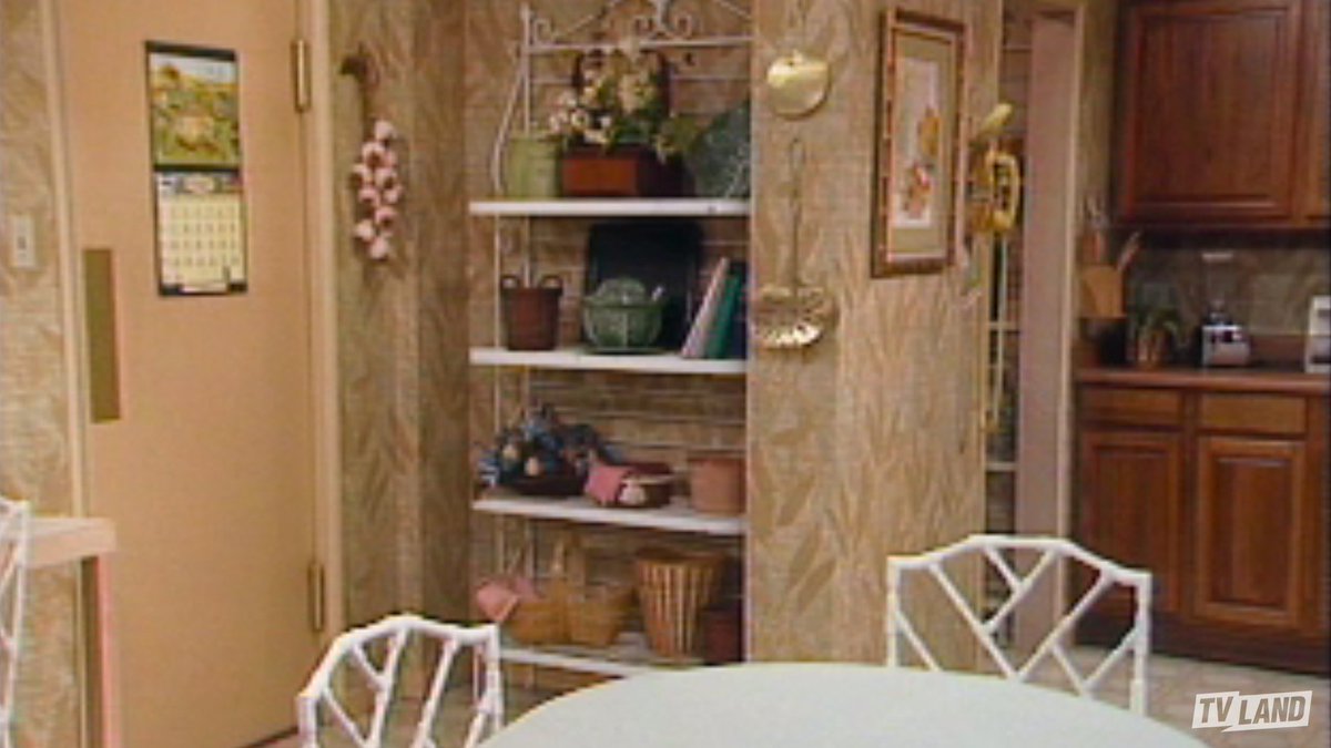 Golden Girls Kitchen Background - raysitetz