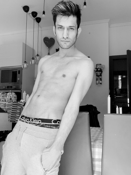 #gay #cam4 #body https://t.co/kwebHpbm1U