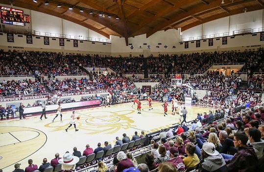 NoahRoss1011's tweet photo. Excited and humbled to say that I’ve received an offer from Eastern Kentucky University! Big thanks to @CoachAWHamilton @EKUHoops https://t.co/1YbJSIwsXS