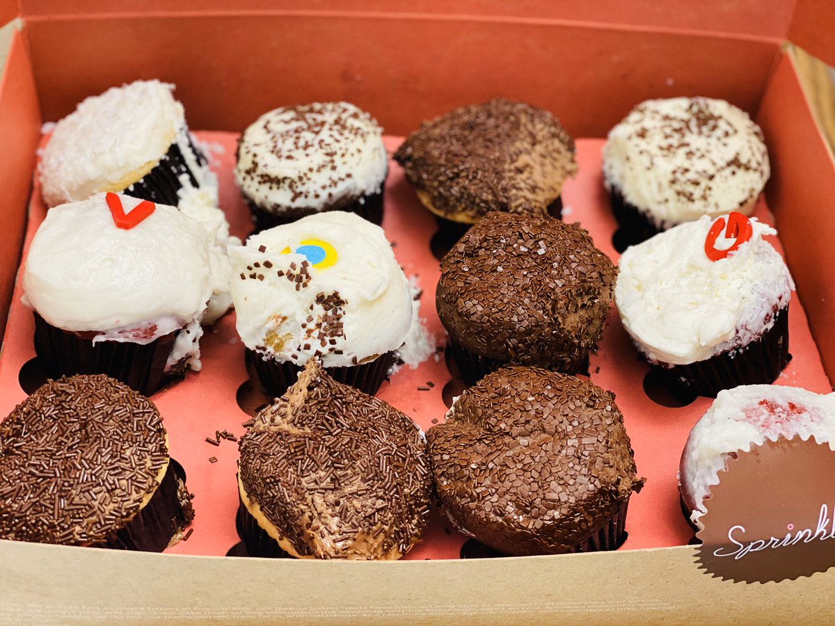 Shirin Strohmeier (@shirin_strohm) on Twitter photo Thanks to our awesome PI <a href="/florian_krammer/">Florian Krammer</a> for providing us with delicious cupcakes to keep up the motivation (and the blood sugar I guess)! 😃 Thanks to our awesome PI <a href="/florian_krammer/">Florian Krammer</a> for providing us with delicious cupcakes to keep up the motivation (and the blood sugar I guess)! 😃