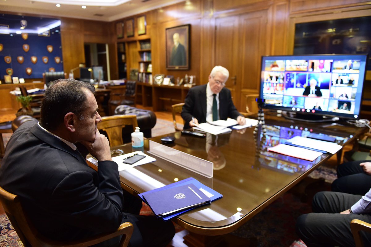 npanagioto's tweet photo. Εκπροσωπώντας την Ελληνική Κυβέρνηση στην Άτυπη Σύνοδο των Υπουργών Άμυνας της Ευρωπαϊκής Ένωσης, που πραγματοποιήθηκε σήμερα το απόγευμα, μέσω τηλεδιάσκεψης.
Κύριο αντικείμενο της Άτυπης Συνόδου ήταν οι επιπτώσεις της πανδημίας από τον κορονοϊό στον αμυντικό-στρατιωτικό τομέα. https://t.co/Ltfct2mxCD