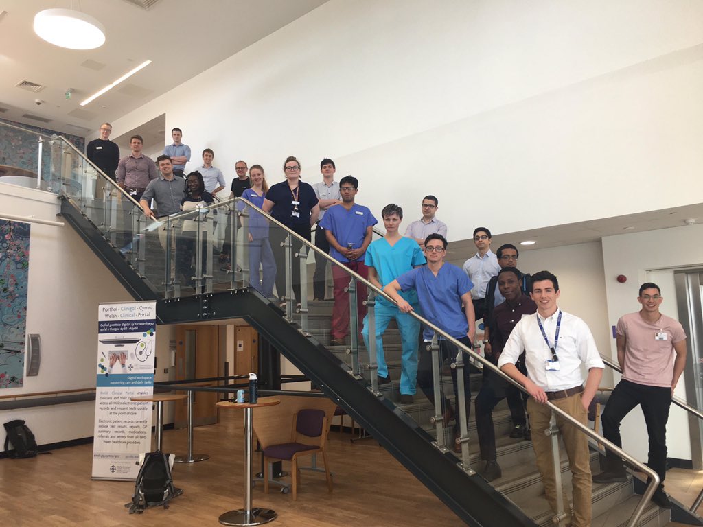 We couldn’t be prouder of our final year medical students who are joining the NHS workforce early in the fight against Covid-19 💙

👉 ow.ly/1V8m30qvNSv

#SwanseaUni #NHS