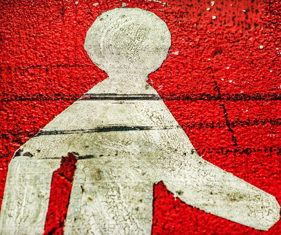 How to deal with #overwhelm
Triage your challenges

Which challenges should you focus your energy on?
Two simple questions to ask yourself.

bethcreedon.co.uk/triage-your-ch……
#freedom
#mindset
#leadershipcoaching
#coaching