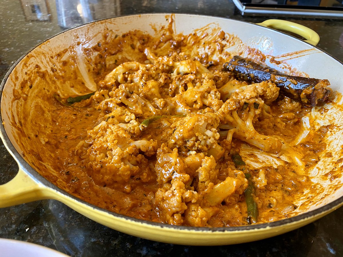 SWG17's tweet image. Lovely mix-up of two great recipes from different sources: roasted cauliflower with cumin &amp;amp; turmeric by @meerasodha with the sauce from @cookinacurry‘s butter chicken.