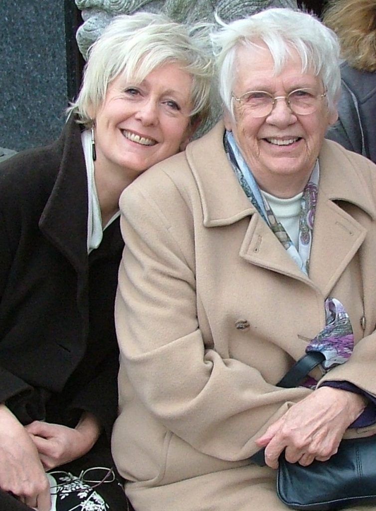 Loving in Isolation | Ann Clifford buff.ly/2x6bTiv