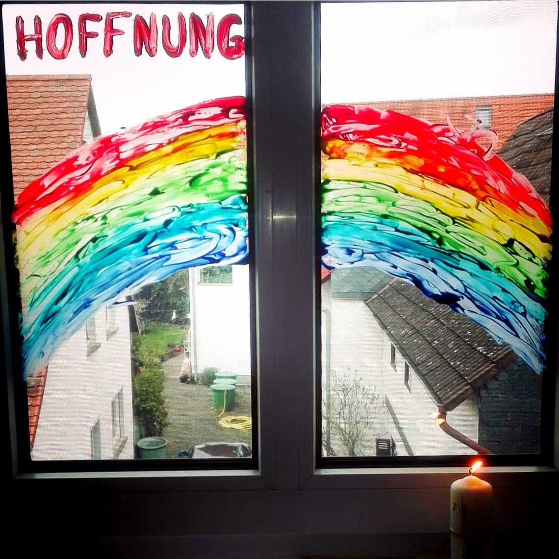 To combat some of the isolation produced by social distancing, Associate Pia Aporta and other families in her Frankfurt neighborhood paint messages on their windows to offer “hoffnung” (German for “hope”).
