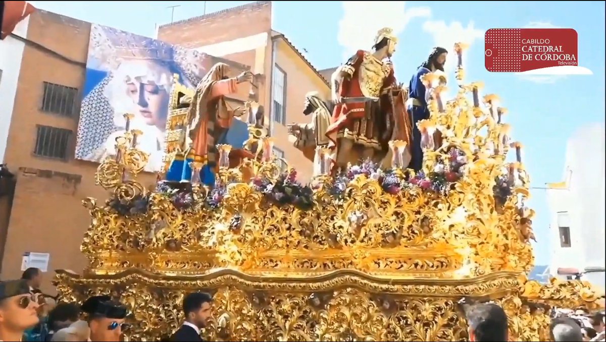 procesionescord's tweet photo. Ahora en la retransmisión tenemos al misterio de @Hdad_Estrella al son de su @RedencionCordob. Puedes disfrutar la emisión en: https://t.co/yYefFvEIVr https://t.co/IiW5DOaG2f