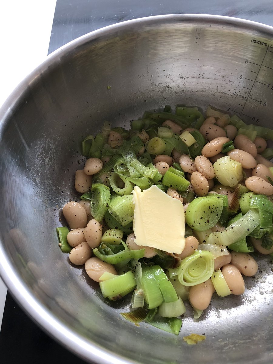 CatrinLora's tweet photo. Thanks @Alpontepont for staying open (with great care) and providing us with amazing produce https://t.co/6Qs2QO4dV8
