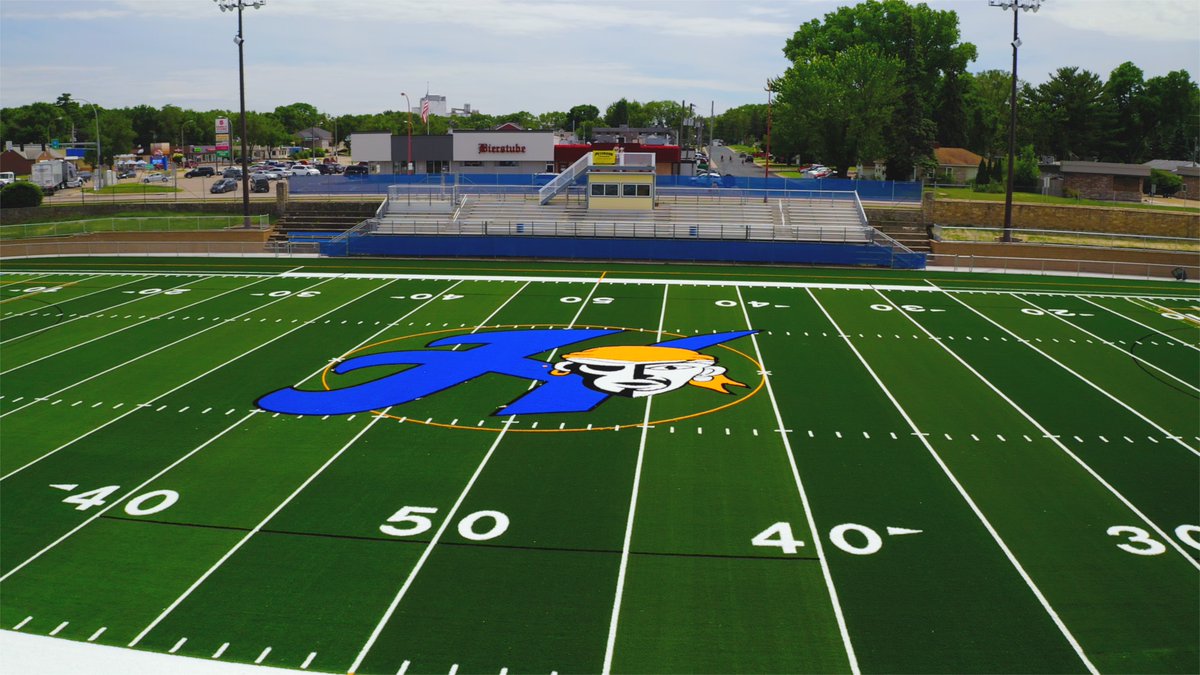 Hastings will join schools across Minnesota to #BeTheLightMN. We will light McNamara Stadium at Todd Field every Monday at 8:20 pm for 20 minutes, to honor the 8 remaining weeks of school for all students &amp; the class of 2020 in particular.  @MSHSLjohn <a href="/ISD200/">ISD 200</a> <a href="/ThaRaiderNation/">Raider Nation</a>