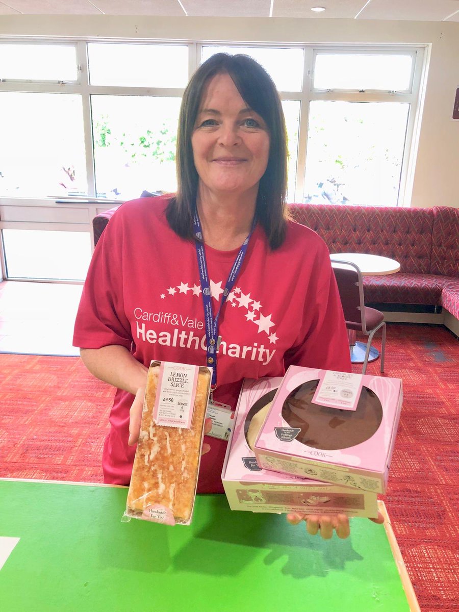 WyburnWayne's tweet photo. Thank you for another kind delivery of cakes to our #NHS 
@CookCardiff putting smiles on faces 💙💙
@Health_Charity @CV_UHB 
@CardiffLifeMag https://t.co/gZQjIWS0WE