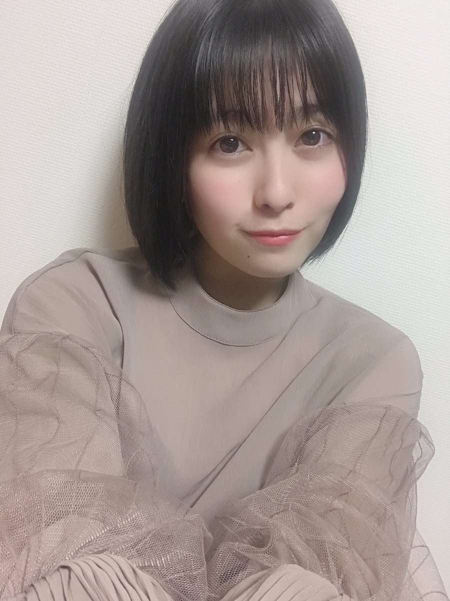 三好杏依 A Twitter 今日も1日お疲れ様です