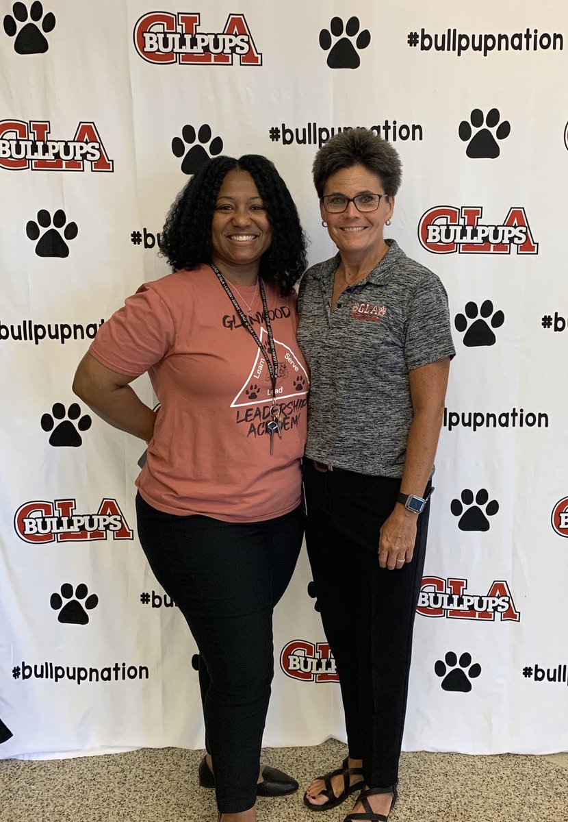 BowserBullpup's tweet photo. Happy National Assistant Principal’s Week to our amazing AP, DeVon Simon. GLA is so blessed to have you.  Looking forward to the day we are all back together again!❤️ @EVSCGlenwood @dcpassion2014 https://t.co/tRLuyFofUo