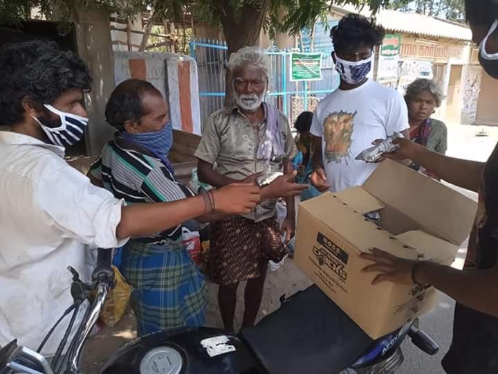 TNDFC_TRUST's tweet photo. சேலம் மாவட்டம் ஆத்தூர் நகர தலைமை தனுஷ் மன்றம் சார்பில் பொது சேவை @dhanushkraja https://t.co/ODNGTWChGK