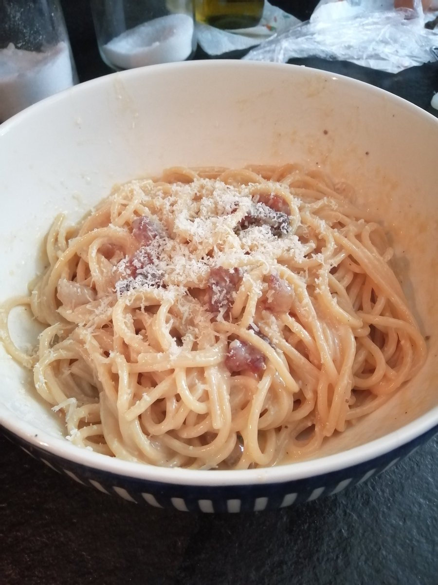 Number815's tweet photo. #carbonaraday #Carbonara #6aprile #realitalianfood #mangiarebene @giornaledelcibo @RistoriAmo @SlowFoodItaly @FoodNetworkIT #cuochiedintorni #foodblogger @ReporterGourmet #staiacasa e #cucina #staiacasaecucina #iocucinoacasa @TopChefIT @RicettePassoPas #foodacademy #stiamoacasa https://t.co/tncr1vDIB1