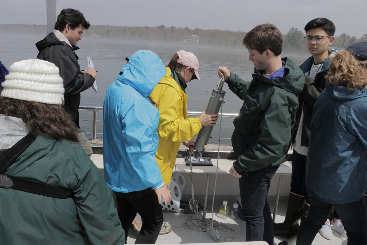 BigelowLab's tweet photo. Every May, 16 high school juniors from around Maine spend a week learning from Bigelow scientists through hands-on experiments and fieldwork.
Applications for our #KellerBLOOM program are due April 15! For more information and current updates: https://t.co/silhgBCUbN #MaineSTEM https://t.co/Ir6BaGwh7u
