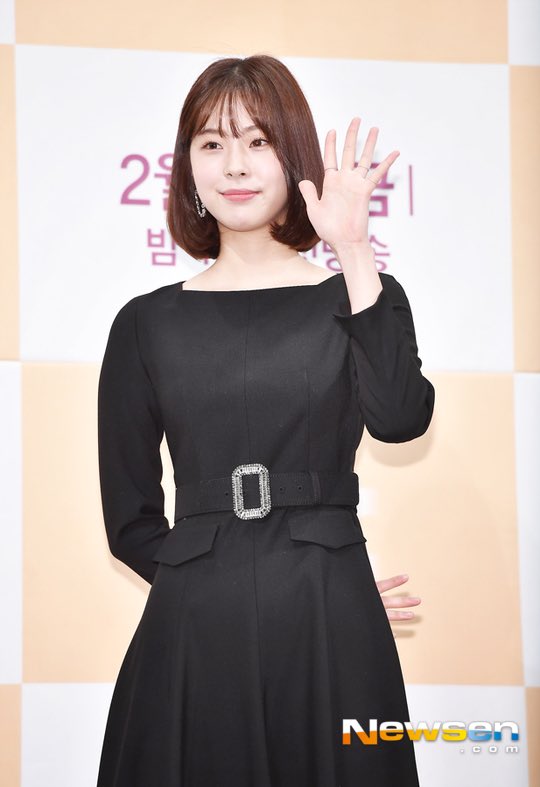 PortalDoramas's tweet photo. NEWS 🇰🇷 | #SeoEunSoo está revisando positivamente a oferta para estrelar o próximo drama da OCN #TheyWereThere, junto com #GoSoo e #AhnSoHee.
/Hta https://t.co/AKSPKS4MXw