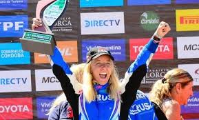 delaCruzrpm's tweet photo. En el #AutomovilismoArgentino, entre los entrerrianos destacados, la piloto:
@NadiaCutro 
En números:
1 Título @RallyArgentino Clase RC3 en 2017
Corrió 81
Ganó 8 (1 cada 10,1 carr)
Podios 31 (1 cada 2,6 c)
Entre los 10: 46 (1 cada 1,8 c) https://t.co/w5PfbMxV8w