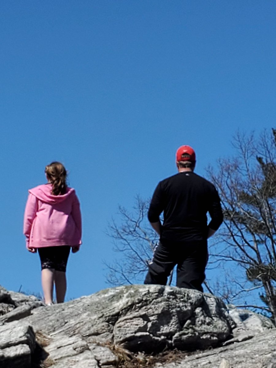 NSMaynard124's tweet photo. Izabella hiking. Fresh air and a great view! https://t.co/EfDHD1dp46