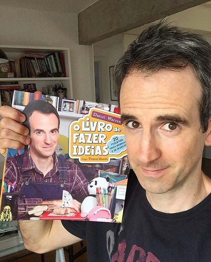 vgiagentes's tweet photo. O que você e os seus filhos estão lendo na #quarentena? No Dia Internacional da Leitura Infantil - o ator da #vgiagentes #danielwarren indica "O Livro de Fazer Ideias" de sua autoria. São 20 projetos incríveis para incentivar diariamente a criatividade da criançada. https://t.co/rFUuAWedVF