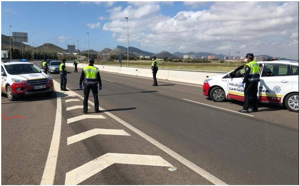 pedroatticus's tweet photo. Denuncian la llegada de turistas a  La Manga a segundas residencias.
Comportamientos egoístas e irresponsable que deben de ser denunciados. Y castigados seriamente los infractores.
No estamos de vacaciones de Semana Santa, sino en plena pandemia mundial.
https://t.co/QRqrNzkAR0 https://t.co/Zq5i9WRpp4